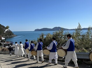 바다에 올리는 마음을 담아…"우리 민속 잘 기록하고 지켜야죠"