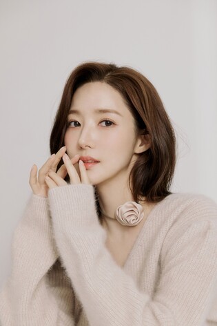 정면돌파 택한 박민영 "인생 2회차 강지원처럼 살아보고 싶었죠"