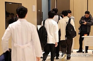 Civic group files complaint against striking trainee doctors