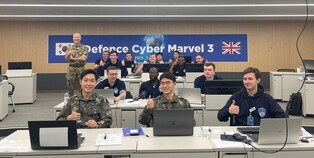 Joint S. Korean-British team wins int'l cyber defense competition