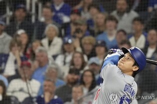 강속구는 못 던지지만…오타니, 191㎞ 강속타구 또 폭발