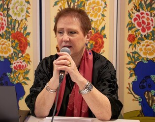 伊 기록유산 복원 전문가 "한지, 유네스코 등재될 가치 있어"