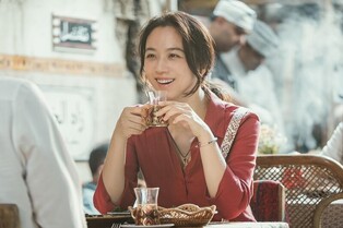 아름다운 영상에 교차하는 SF와 판타지…영화 '원더랜드'