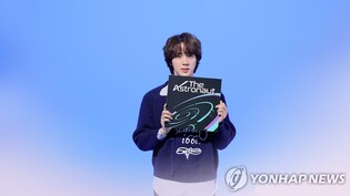 BTS 진이 돌아온다…12일 전역·다음 날 팬 행사서 1천명 포옹