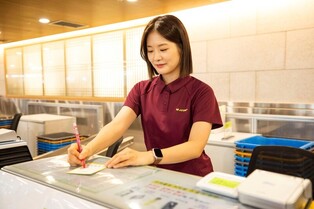 뮬라웨어, 진에어 공항 근무용 하계 티셔츠 제작…B2B 사업 확대