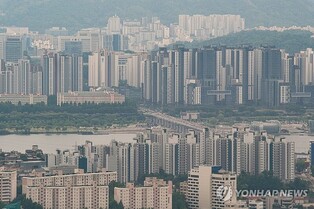 Workers in 20s need 86.4 yrs to purchase apartment in Seoul with wages: report
