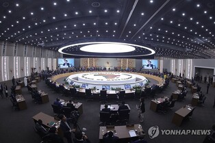 S. Korea signs dozens of cooperation agreements, MOUs with African nations