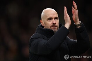 텐하흐가 밝힌 맨유 유임 협상…"휴가지까지 찾아와 잔류 요청"