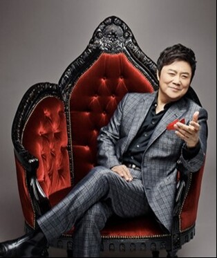 '님과 함께'는 남진의 노래가 아닐 뻔했다…신간 '오빠, 남진'