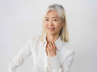 [K-People] 배우 예수정 "연기란 두려워하지 않고 폭로하는 것"