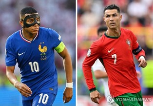 유로 8강 앞둔 음바페 "호날두와 대결은 영광이자 즐거움"