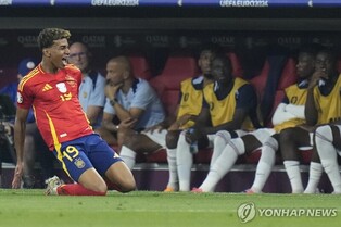 열여섯에 유로 데뷔골 넣고 결승까지 오른 야말 "꿈 이뤄졌다!"