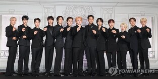 옛날 앨범도 잘팔리네…세븐틴 연간 음반 1천만장 판매 도전