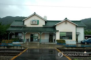 영동군 "할인된 철도 요금으로 간이역 여행하세요"