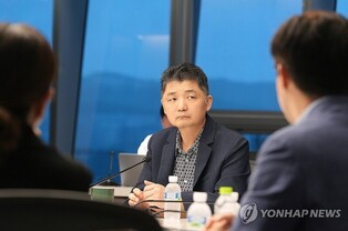 'SM 시세조종' 카카오 김범수 구속 기로…오늘 오후 영장심사