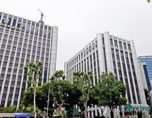 High school teacher referred to prosecutors for selling college entrance exam questions