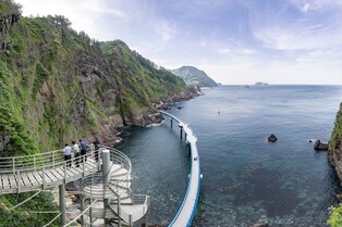 걸핏하면 폐쇄…울릉 행남해안산책로 우여곡절 끝에 재개통