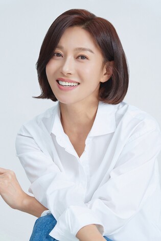 [K-People] 배우 장영남 "연극무대 늘 소중…편안히 숨 쉬는 곳"