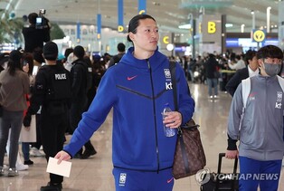 미트윌란 "무릎 수술 합병증 조규성, 재활 기간 더 필요"