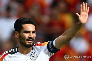독일축구 주장 귄도안, 국가대표 은퇴 선언