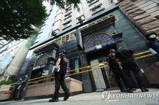 Police begin probe into cause of Bucheon hotel fire
