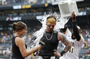 MLB 피츠버그 그란달 역전 끝내기 홈런…배지환 결장