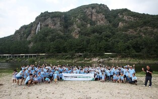 [게시판] 에쓰오일, 천연기념물 어름치 치어 방류 봉사활동