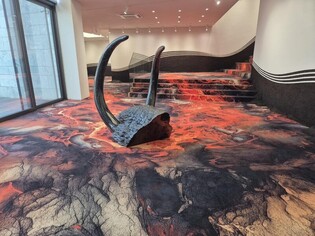 전시장에 흐르는 용암…K&L뮤지엄, 클라우디아 콤테展