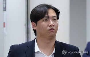 Ex-baseball player ordered to pay 800 mln won to Padres' Kim Ha-seong in contract dispute case