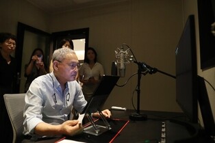 Culture Minister Attends Disability Film Festival, Watches "Picnic" with Audio Descriptions