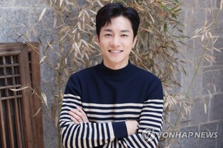 [K-People] 배우 김영민 "연극 덕분에 성장…행보 잘 밟아갈 것"