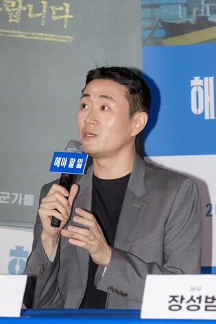 가슴 찡한 노동영화로 데뷔한 박홍준 감독 "직장 경험 녹였죠"