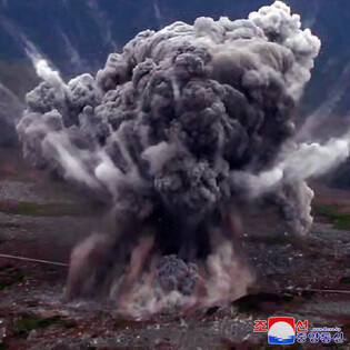 N. Korea test-fires new ballistic missile with 4.5-ton warhead