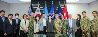Disease control chief visits USFK