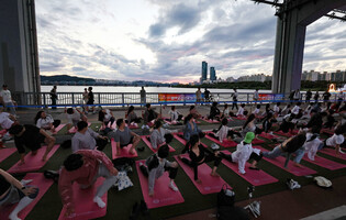 Yoga on bridge
