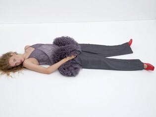 한섬, 파리 패션위크서 여성복 '타임' 신제품 200여종 공개