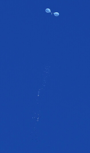 N. Korean garbage balloon