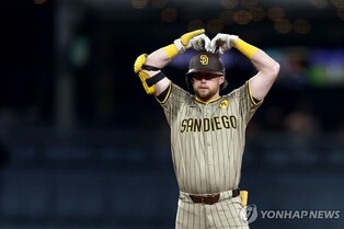 MLB 샌디에이고, 환상적인 삼중살로 2년 만에 PS 진출