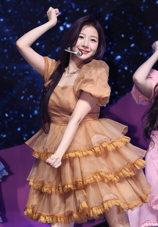 S. Korean girl group Fifty Fifty