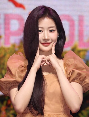 S. Korean girl group Fifty Fifty