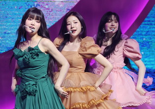 S. Korean girl group Fifty Fifty