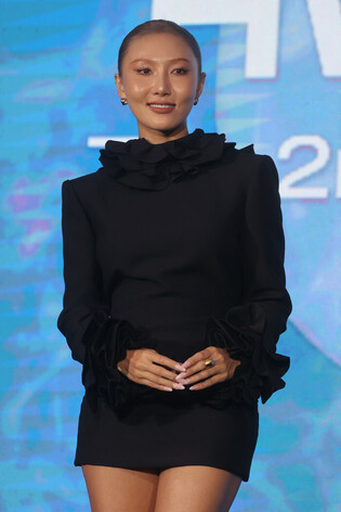 S. Korean singer Hwasa