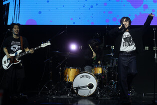 S. Korean rock band Dragon Pony