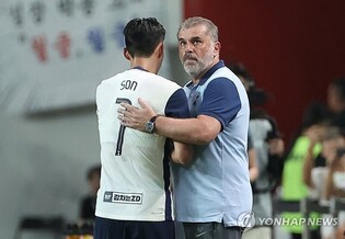 토트넘 감독 "손흥민 나쁜 상태는 아냐…본인은 훈련하길 원해"