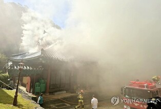 '하마터면 문화재까지'…가슴 쓸어내린 무등산 증심사 화재