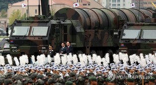 (2nd LD) S. Korea displays 'monster' Hyunmoo-5 missile for 1st time for Armed Forces Day