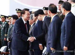 Yoon to have dinner meeting with PPP floor leader amid tensions with Han