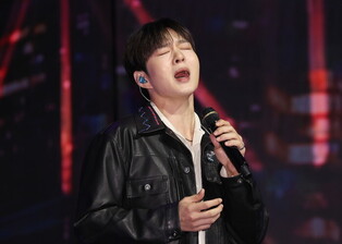 S. Korean singer Lee Chang-sup