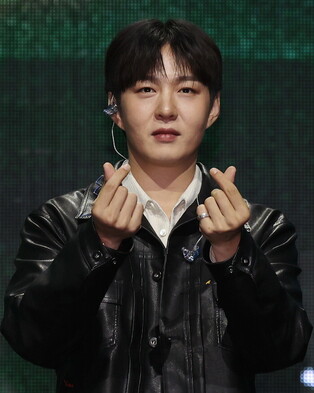 S. Korean singer Lee Chang-sup