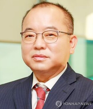 Veteran journalist Hwang Jung-wook named new CEO of Yonhap Infomax
